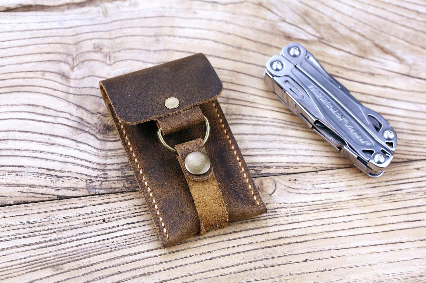 Full grain leather belt key holder / distressed leather belt hook